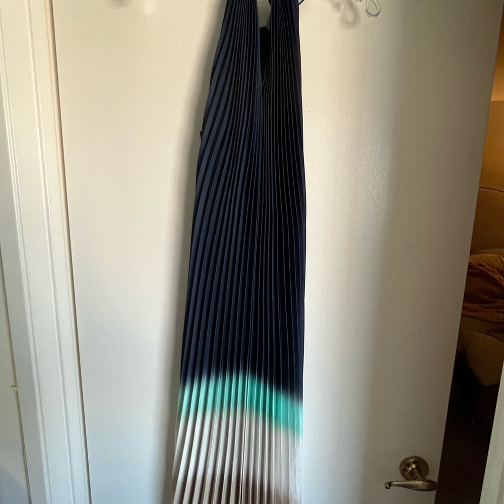 Donna Karan Pleated Charmeuse Halter Neck Midi Dress - LIKE NEW! - Picture 3 of 8